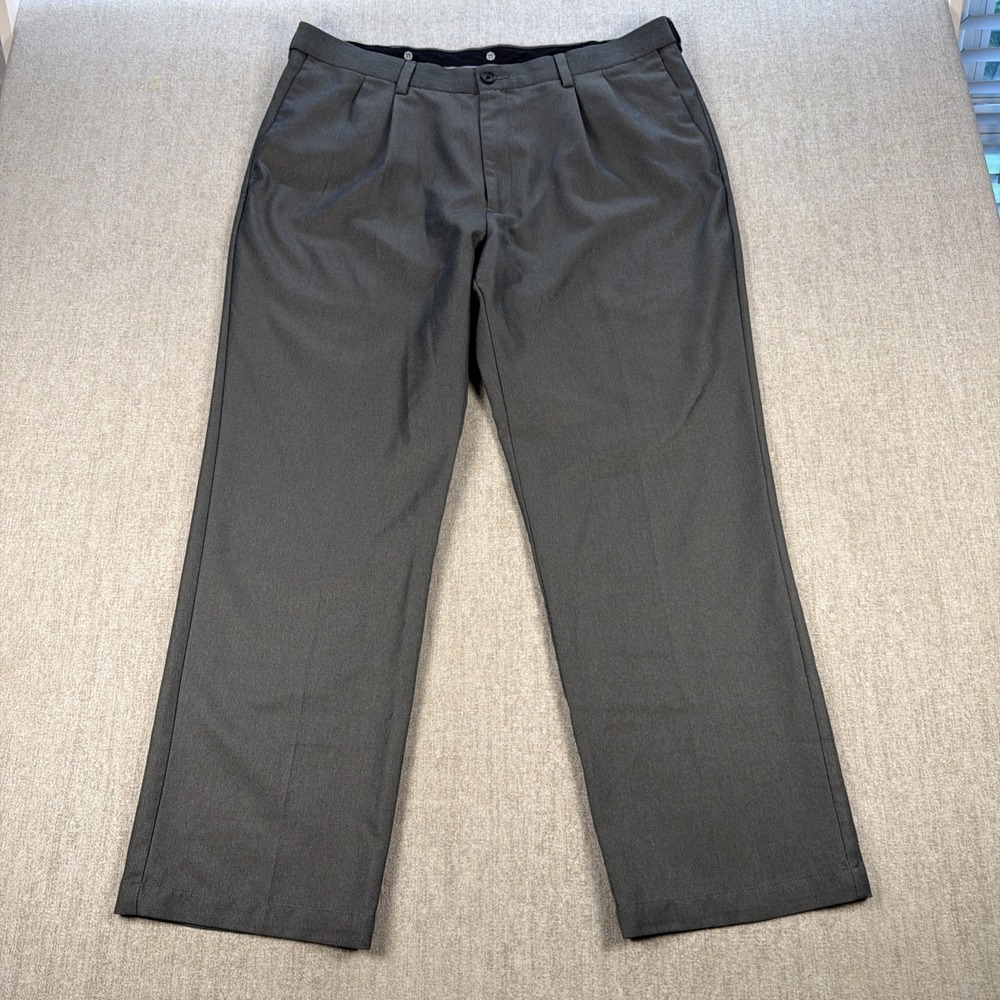 Haggar Pants Men's‎ 38x30 Cool 18 Charcoal Gray Microfiber Comfort Waist Pleated